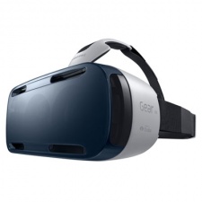 Samsung goes virtual with its Note 4-powered Gear VR headset